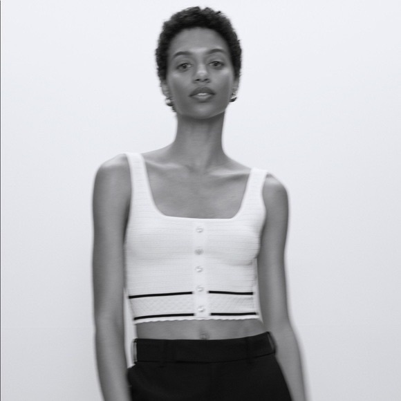 ‼️SOLD‼️ BABATON Sculpt Knit Button Top, Aritzia Size 2XS - Picture 3 of 9